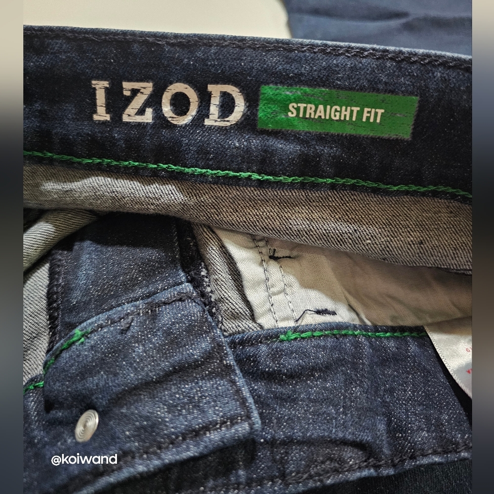 IZOD Men's Comfort Straight Jeans Stretch - Picture 9 of 16